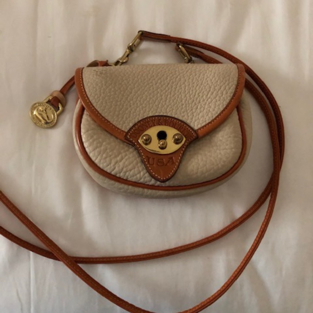 Authentic Vintage Dooney & Bourke Crossbody Bag